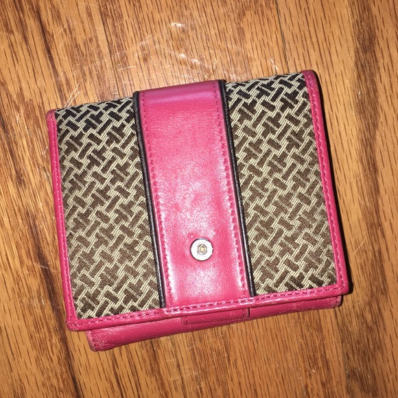 Talbots wallet. - Picture 5 of 7